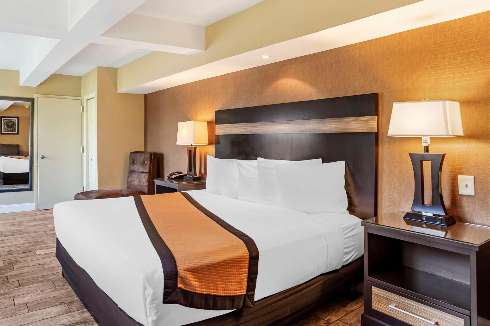 Best Western Plus Newark Airport West Exterior foto