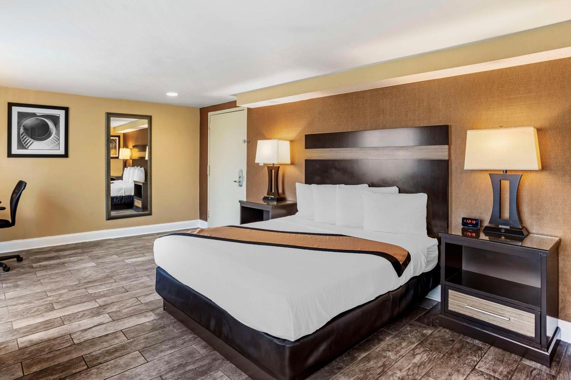 Best Western Plus Newark Airport West Exterior foto